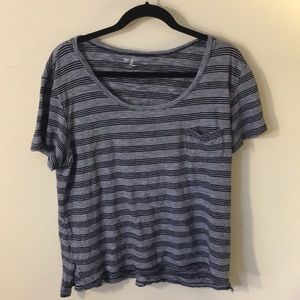 GAP STRIPED TEE SHIRT SIZE L
